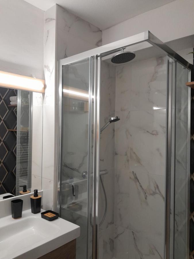 Апартаменты Joli 2 Pieces Sur Le Port Avec Piscine, Terrasse, Parking Капбретон Экстерьер фото
