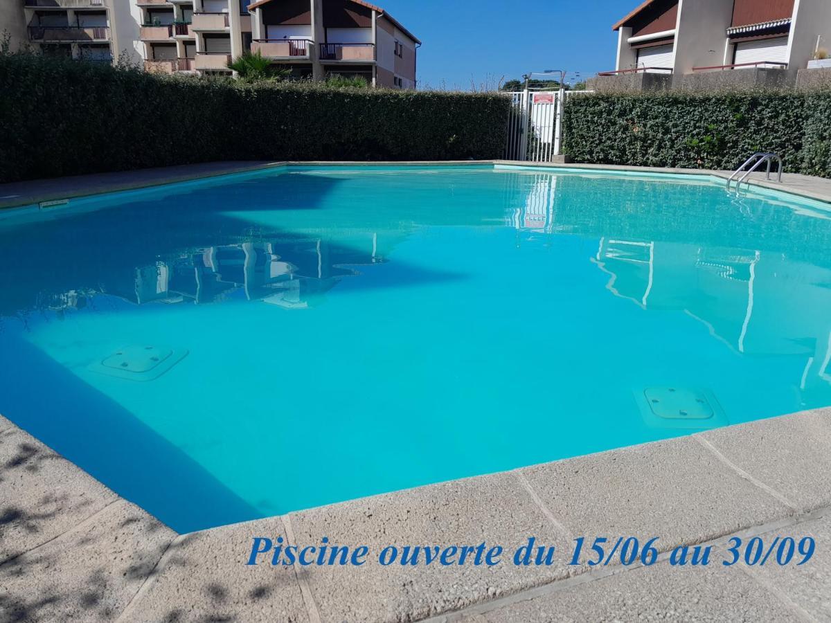 Апартаменты Joli 2 Pieces Sur Le Port Avec Piscine, Terrasse, Parking Капбретон Экстерьер фото